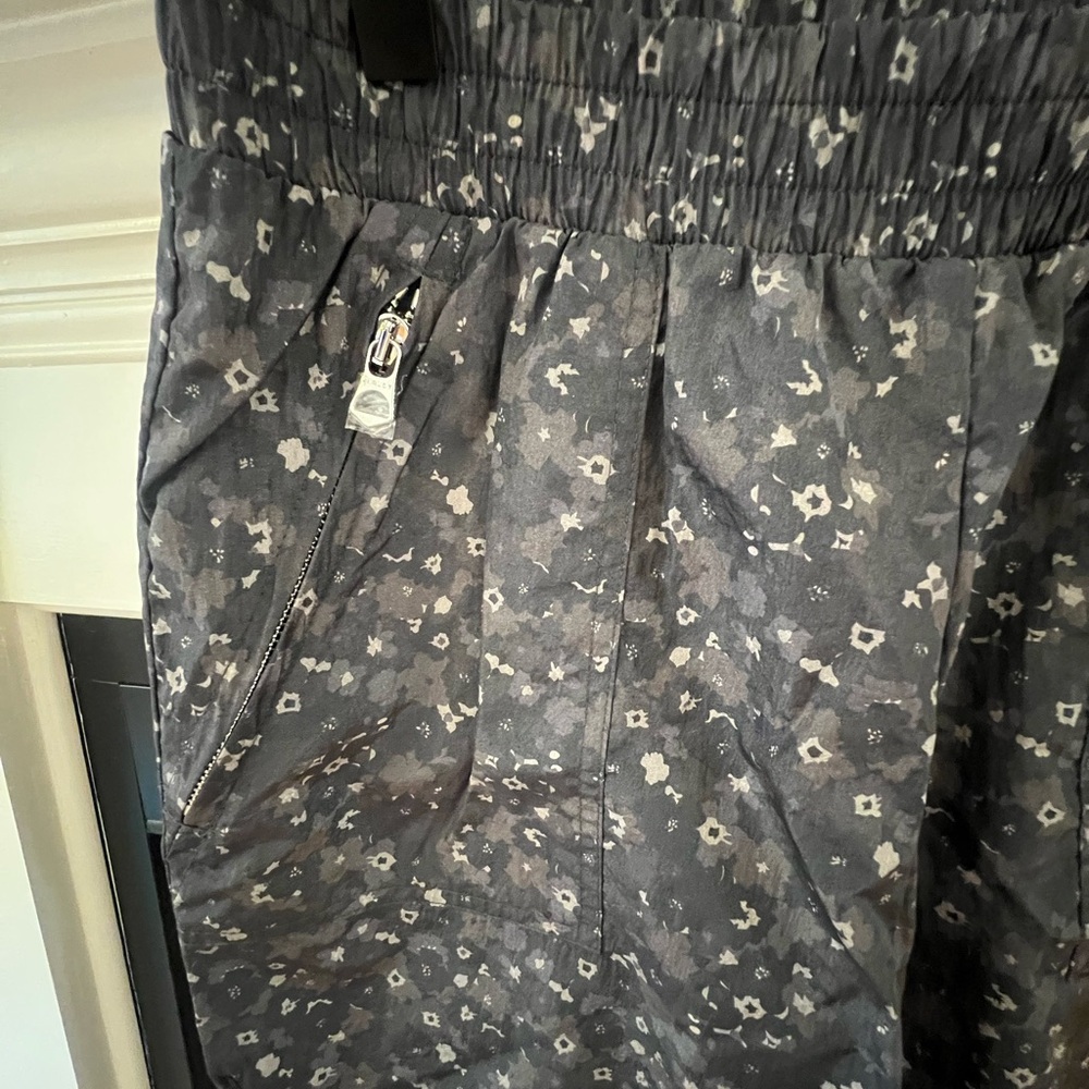 Varley Joggers Beckett Pants Anthropologie Size Small - Picture 11 of 13